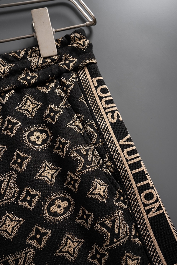 ブランドハーフパンツ側面デザイン